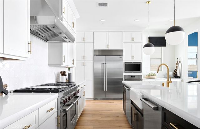 21162 Poema Place, Chatsworth, CA 91311