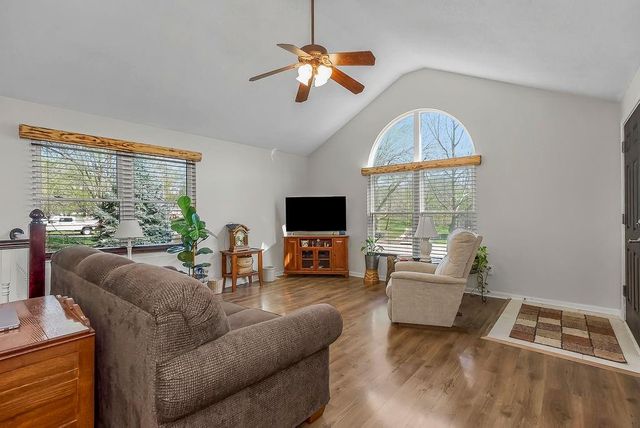 116 E Westhoff Place, Gardner, KS 66030