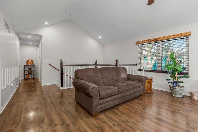 116 E Westhoff Place, Gardner, KS 66030