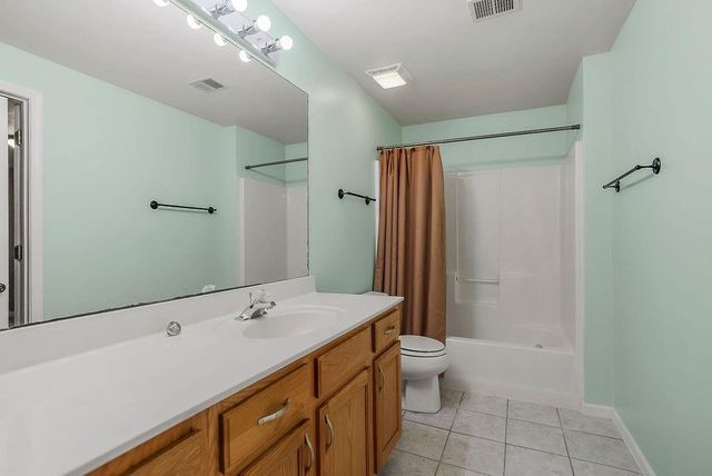 116 E Westhoff Place, Gardner, KS 66030