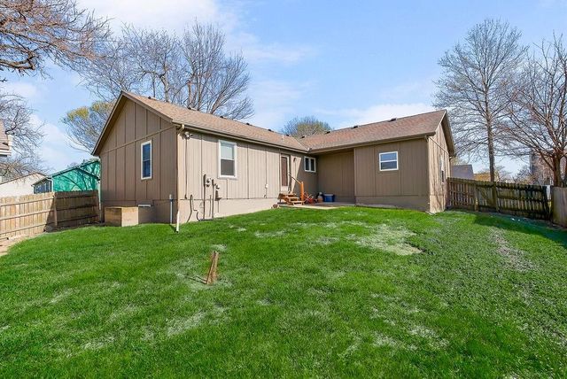 116 E Westhoff Place, Gardner, KS 66030