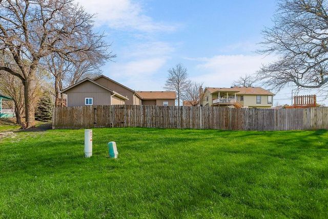 116 E Westhoff Place, Gardner, KS 66030