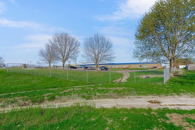 116 E Westhoff Place, Gardner, KS 66030