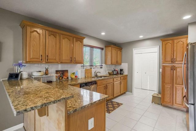 116 E Westhoff Place, Gardner, KS 66030