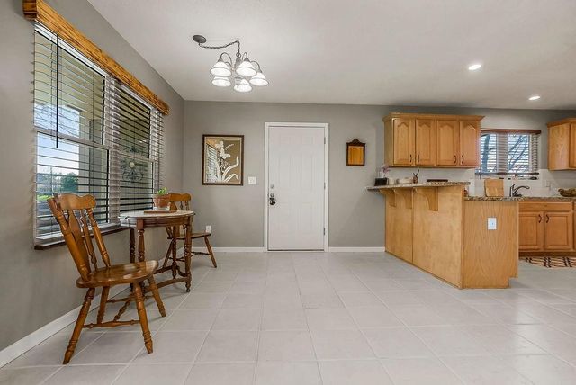 116 E Westhoff Place, Gardner, KS 66030