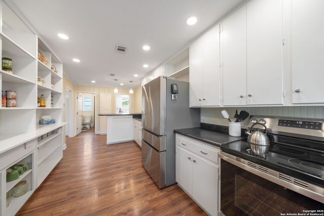 132 Harriett, San Antonio, TX 78216