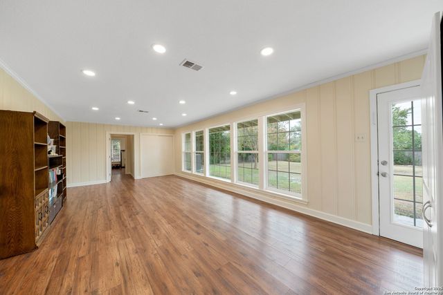 132 Harriett, San Antonio, TX 78216