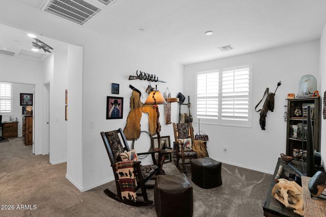 1917 E HAMPTON Lane 111, Gilbert, AZ 85295