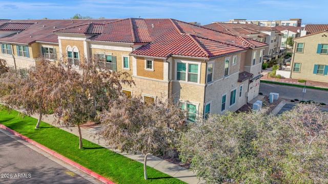 1917 E HAMPTON Lane 111, Gilbert, AZ 85295