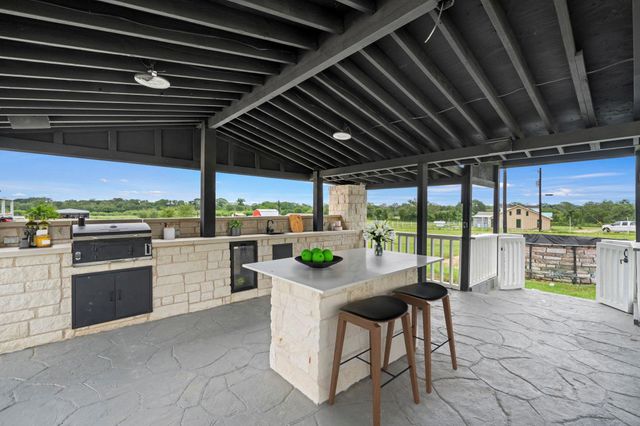 1950 County Road 430, Waelder, TX 78959
