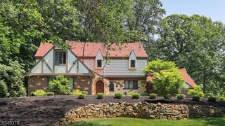 11 Stoningham Dr, Warren Twp., NJ 07059