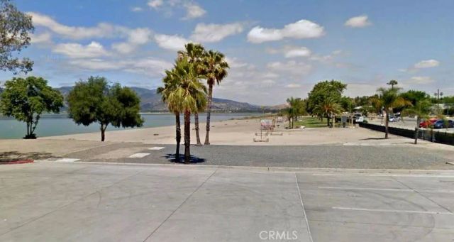 501 W Lakeshore, Lake Elsinore, CA 92530