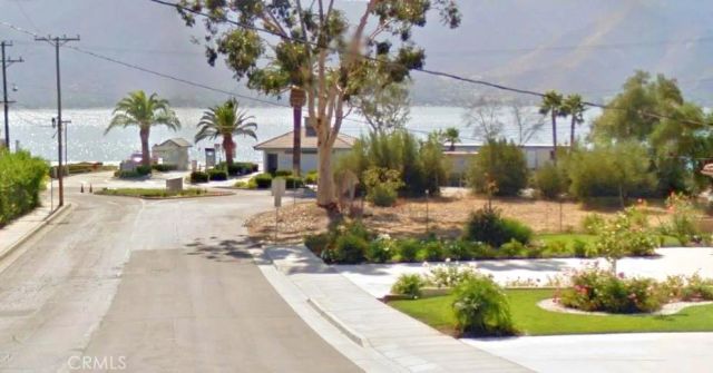 501 W Lakeshore, Lake Elsinore, CA 92530