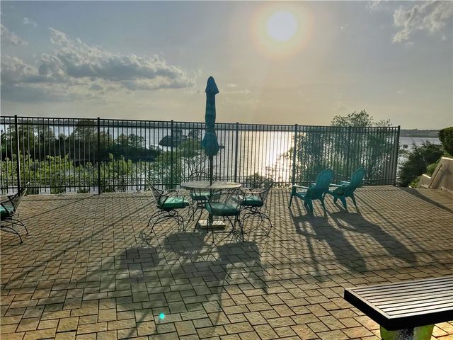 43 Bullocks Point Avenue 4A, East Providence, RI 02915