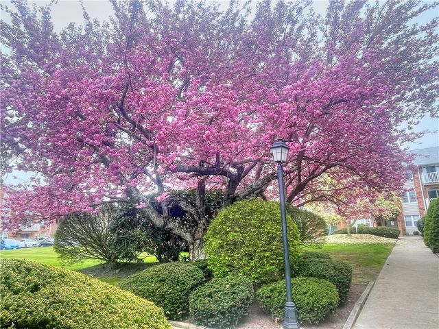 43 Bullocks Point Avenue 4A, East Providence, RI 02915