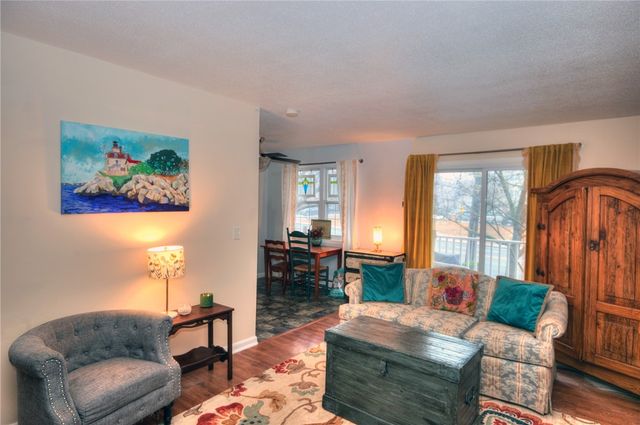 43 Bullocks Point Avenue 4A, East Providence, RI 02915