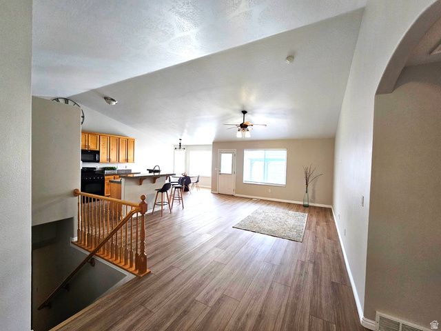 6516 S APPLE CREEK CT, Salt Lake City, UT 84118