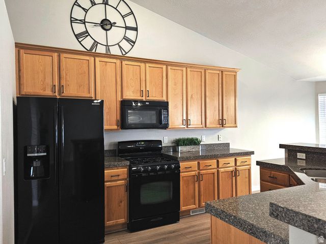 6516 S APPLE CREEK CT, Salt Lake City, UT 84118