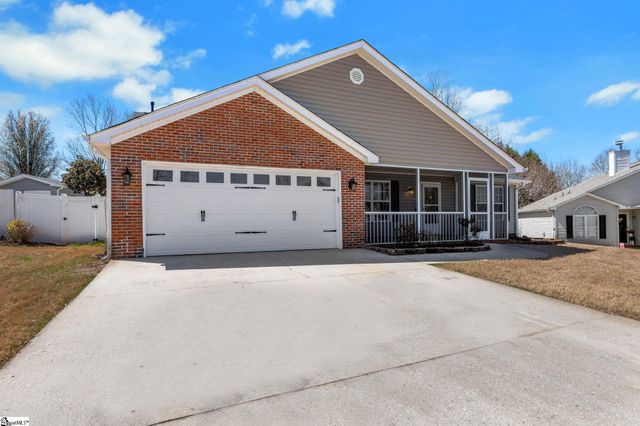 15 Waterthrush Way, Simpsonville, SC 29680