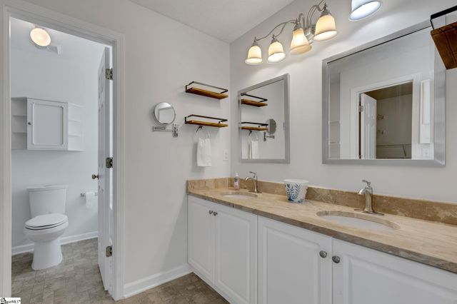 15 Waterthrush Way, Simpsonville, SC 29680