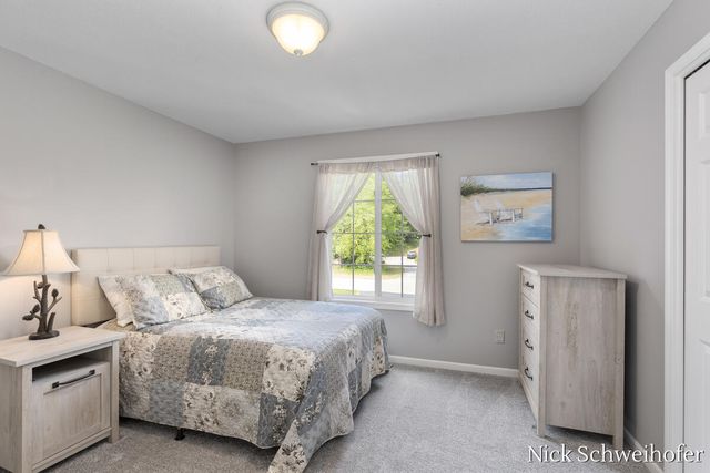 11220 Oak Grove Road, Grand Haven Twp, MI 49417