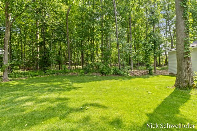 11220 Oak Grove Road, Grand Haven Twp, MI 49417