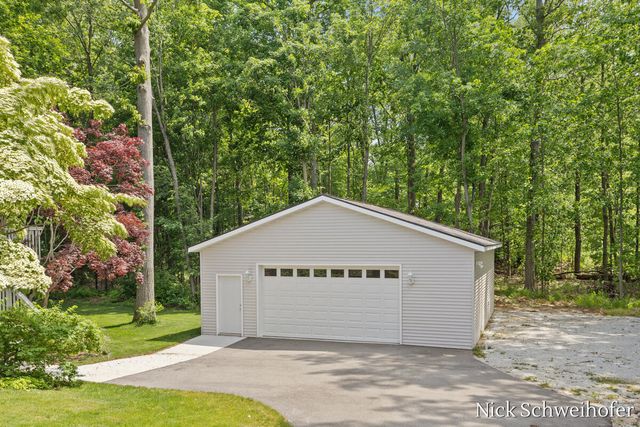 11220 Oak Grove Road, Grand Haven Twp, MI 49417