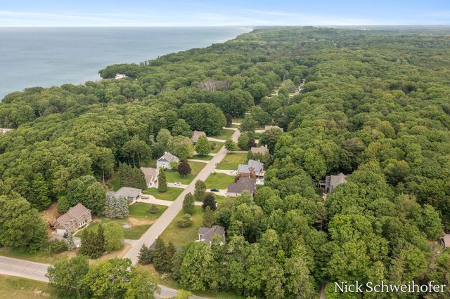 11220 Oak Grove Road, Grand Haven Twp, MI 49417