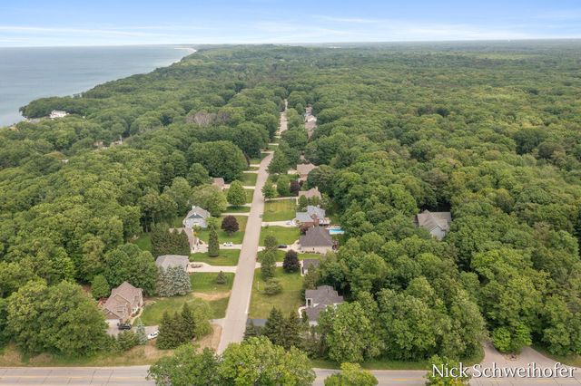 11220 Oak Grove Road, Grand Haven Twp, MI 49417