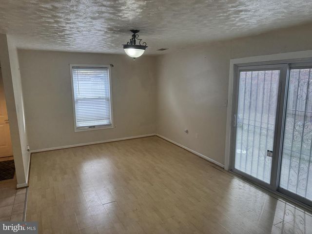 540 PEACOCK DR, Landover, MD 20785