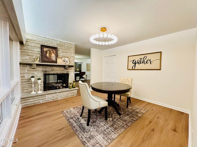 2 Rovan Circle, Johnson City, TN 37601