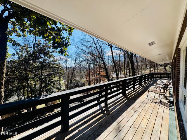 2 Rovan Circle, Johnson City, TN 37601