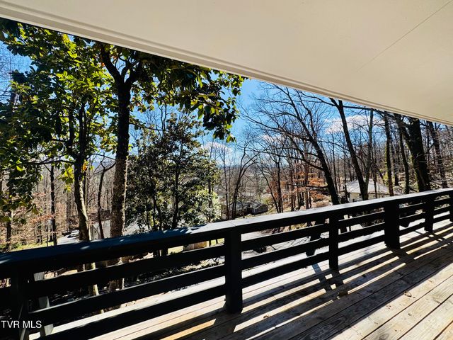 2 Rovan Circle, Johnson City, TN 37601