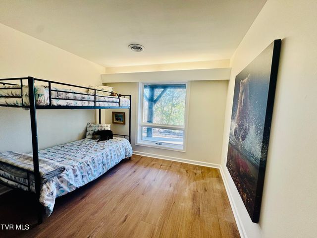 2 Rovan Circle, Johnson City, TN 37601