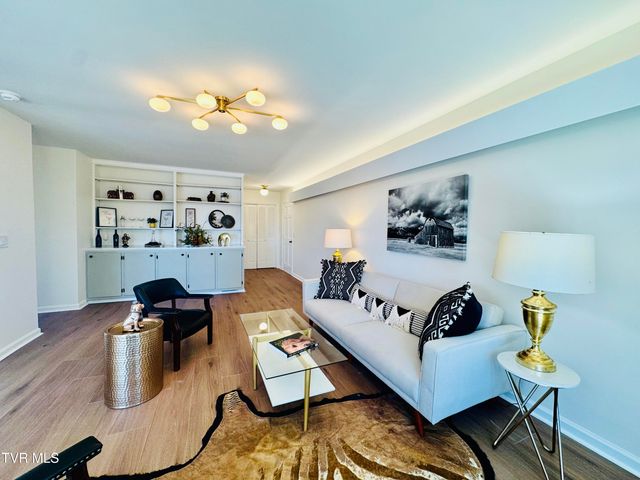 2 Rovan Circle, Johnson City, TN 37601