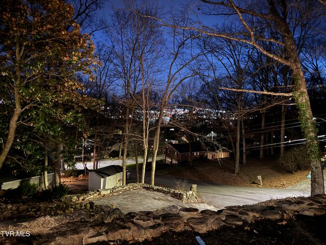 2 Rovan Circle, Johnson City, TN 37601