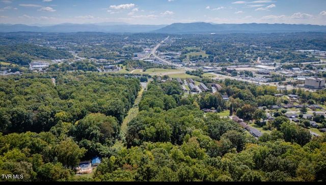 2 Rovan Circle, Johnson City, TN 37601