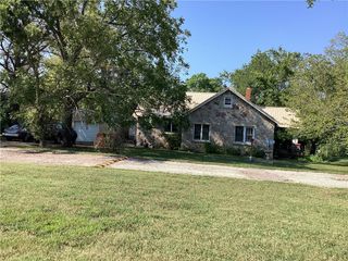 101 Prairie Street, Lead Hill, AR 72644