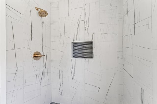 209 E 72nd Terrace, Kansas City, MO 64114