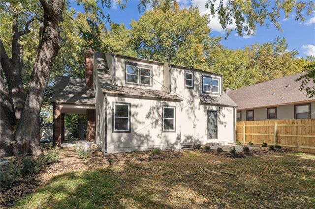 209 E 72nd Terrace, Kansas City, MO 64114