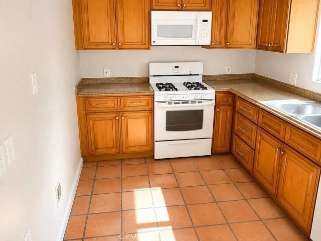 6516 Longridge Avenue, Van Nuys, CA 91401