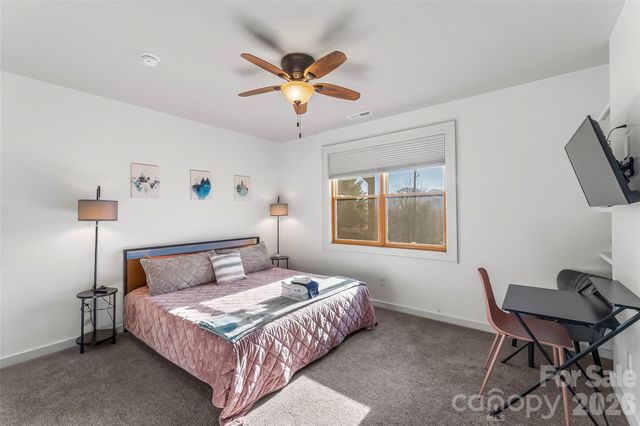 1389 Newfound Road, Canton, NC 28716