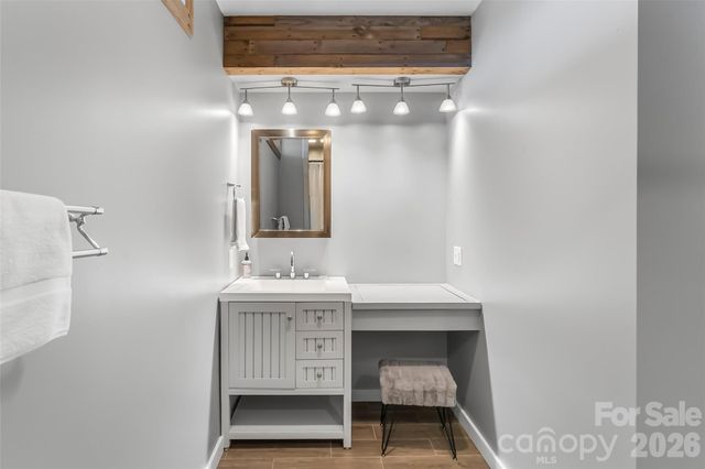 1389 Newfound Road, Canton, NC 28716