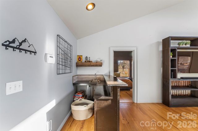 1389 Newfound Road, Canton, NC 28716