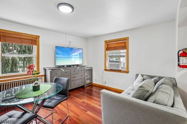 20 1st St, North Arlington Boro, NJ 07031