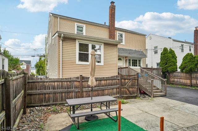 20 1st St, North Arlington Boro, NJ 07031