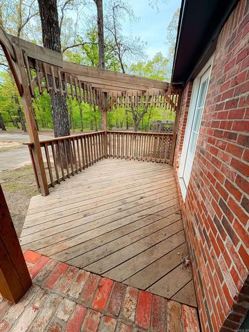 331 Holly Ln., Austin, AR 72007