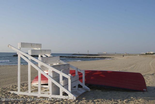 203 Bridge Avenue Front, Point Pleasant, NJ 08742