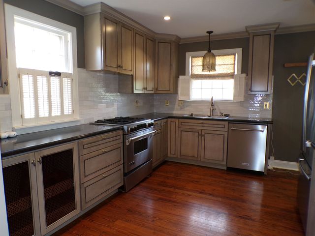 527 S GOODLETT ST, Memphis, TN 38117