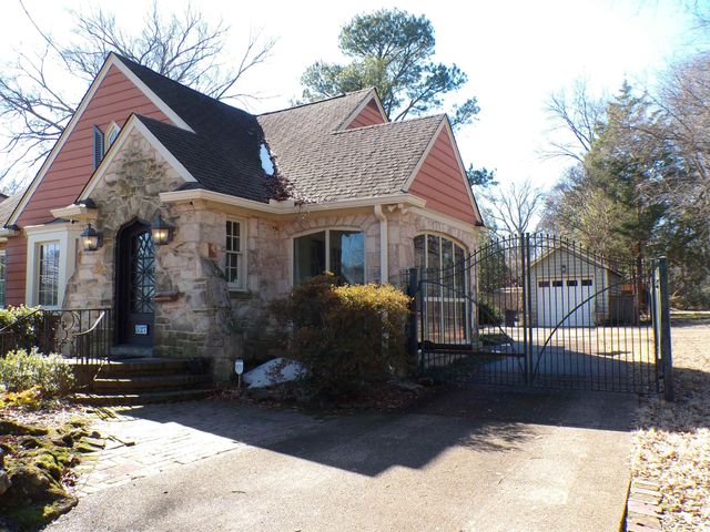 527 S GOODLETT ST, Memphis, TN 38117